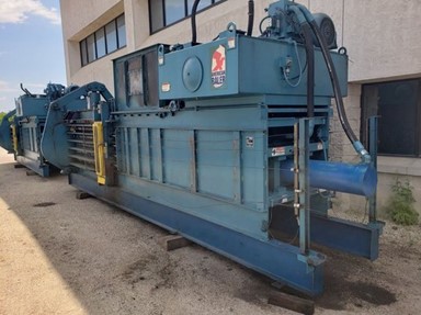 Alan Ross Machinery horizontal baler